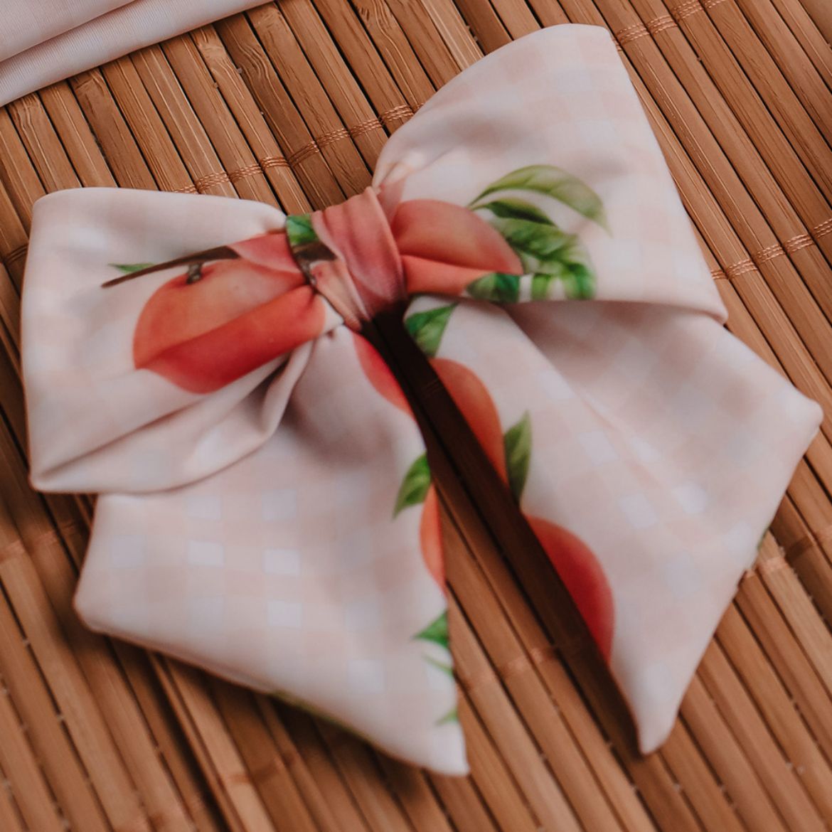 Picture of Meia Pata Girls Peaches Bow Clip
