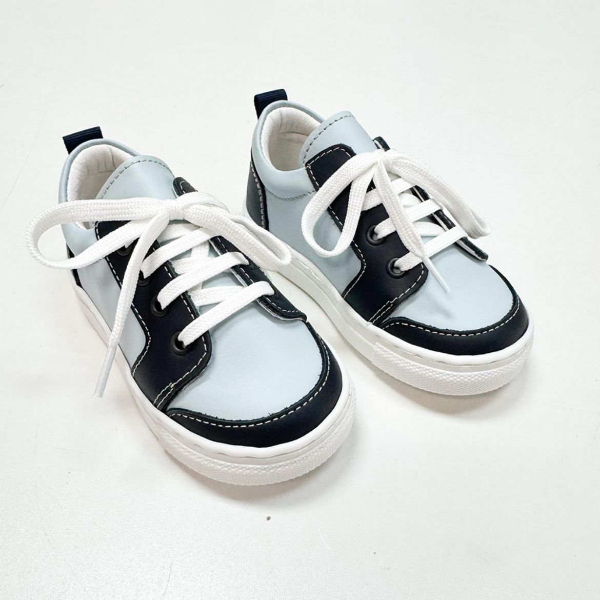Picture of Borboleta Boys Nico Blue & Navy Trainers